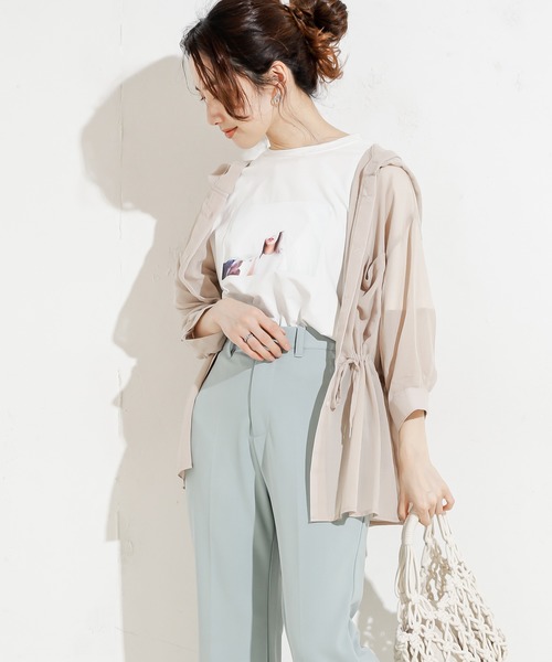 natural couture（ナチュラルクチュール）の「フード付きシアーシャツ（シャツ/ブラウス・レディース・ベージュ/オフホワイト/カーキ・FREE）」の8枚目の写真