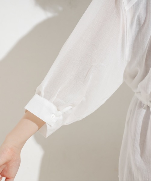 natural couture（ナチュラルクチュール）の「フード付きシアーシャツ（シャツ/ブラウス・レディース・ベージュ/オフホワイト/カーキ・FREE）」の17枚目の写真