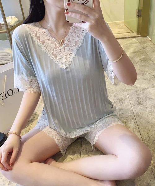 Leja(レジャ)の「【ELCY】レースリブVネックセットアップルームウェア(ルームウェア/パジャマ・レディース・ブルー/グリーン/ピンク・FREE)」の20枚目の写真