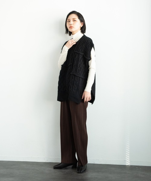 Aunt Marie's（アントマリーズ）の「オーバーシルエットケーブルニットベスト / AUNT MARIE'S（ベスト・レディース・ブラック/ブラウン/アイボリー・FREE）」の15枚目の写真