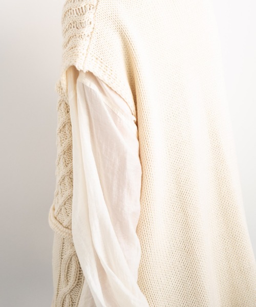 Aunt Marie's（アントマリーズ）の「オーバーシルエットケーブルニットベスト / AUNT MARIE'S（ベスト・レディース・ブラック/ブラウン/アイボリー・FREE）」の12枚目の写真