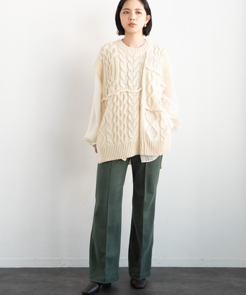 Aunt Marie's（アントマリーズ）の「オーバーシルエットケーブルニットベスト / AUNT MARIE'S（ベスト・レディース・ブラック/ブラウン/アイボリー・FREE）」の21枚目の写真