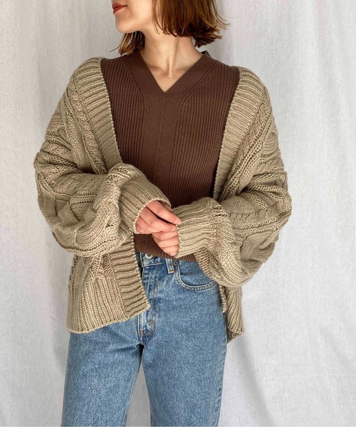 PICCIN（ピッチン）の「ケーブル編みオーバーサイズカーディガン（カーディガン/ボレロ・レディース・チャコールグレー/オフホワイト/グレイッシュベージュ・M）」の3枚目の写真