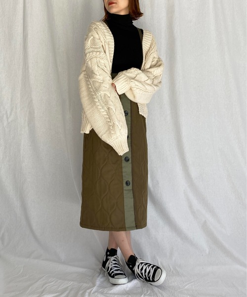 PICCIN（ピッチン）の「ケーブル編みオーバーサイズカーディガン（カーディガン/ボレロ・レディース・チャコールグレー/オフホワイト/グレイッシュベージュ・M）」の7枚目の写真