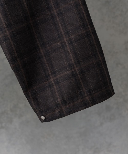Alpinus（アルピナス）の「Alpinus - shadow check opencollar shirt/シャドーチェックオープンカラーシャツ（シャツ/ブラウス・メンズ・ブラック/ブラウン・SMALL/MEDIUM）」の7枚目の写真