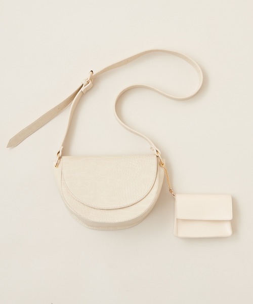 natural couture（ナチュラルクチュール）の「エコバッグ入れパス付きハーフムーンバッグ（ショルダーバッグ・レディース・アイボリー/ダークブラウン/ベージュ/ミント・FREE）」の2枚目の写真