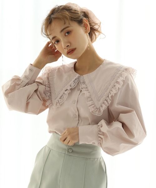 one after another NICE CLAUP（ワンアフターアナザーナイスクラップ）の「ビックカラーレース襟ブラウス（シャツ/ブラウス・レディース・ブラック/ベージュ/オフホワイト・FREE）」の4枚目の写真