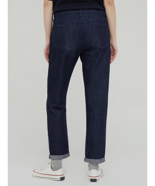 GAP（ギャップ）の「FREE&FLOW ミッドライズ ガールフレンドパンツ（デニムパンツ・レディース・インディゴブルー・25/27/26/23/24/28/29）」の2枚目の写真