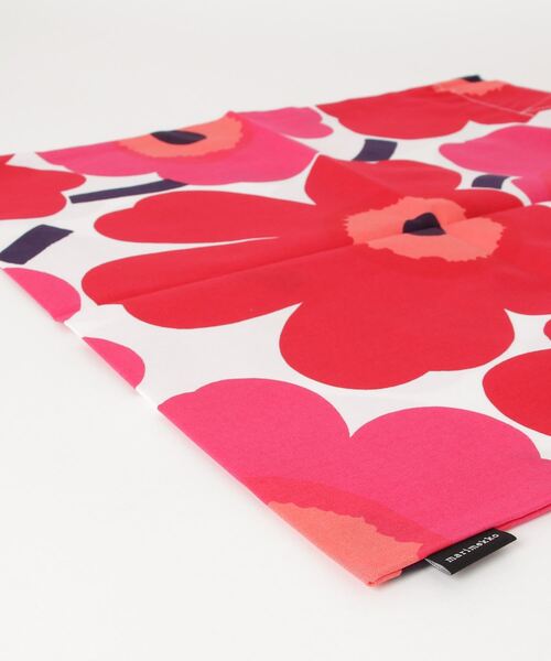 marimekko（マリメッコ）の「marimekko/マリメッコ ファブリックバッグ エコバック（トートバッグ・レディース・ブラック/レッド・ONESIZE）」の4枚目の写真