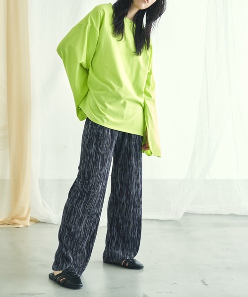 VACANCY（ヴァカンシー）の「ニュアンス柄プリーツパンツ（その他パンツ・レディース・ブラック/その他/ナチュラル/グリーン・FREE）」の8枚目の写真