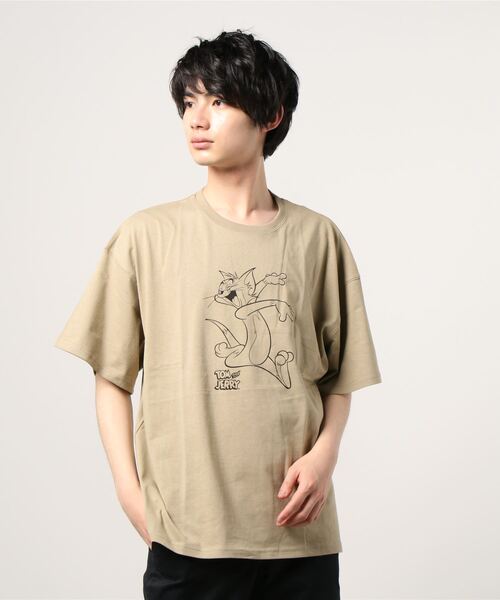 SHISKY(シスキー)の「TOMandJERRY ビッグシルエットトムプリント半袖Tシャツ カットソー(Tシャツ/カットソー・メンズ・オフホワイト/モカ/チャコール/ラベンダー/ベージュ/ミント・L/M/XL)」の4枚目の写真