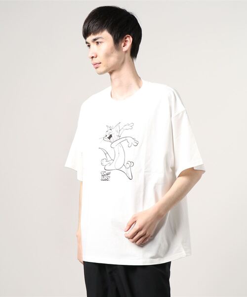 SHISKY(シスキー)の「TOMandJERRY ビッグシルエットトムプリント半袖Tシャツ カットソー(Tシャツ/カットソー・メンズ・オフホワイト/モカ/チャコール/ラベンダー/ベージュ/ミント・L/M/XL)」の1枚目の写真