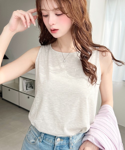 moment+(モーメントプラス)の「【累計販売枚数2万枚突破!】綿100%天竺.無地&ボーダーラウンドヘムタンクトップ(タンクトップ・レディース・ブラック/オフホワイト/杢グレー/グレイッシュベージュ/ベージュ/ブラック系その他/グレー/オートミール/チャコールグレー・M/L)」の8枚目の写真