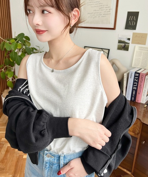 moment+(モーメントプラス)の「【累計販売枚数2万枚突破!】綿100%天竺.無地&ボーダーラウンドヘムタンクトップ(タンクトップ・レディース・ブラック/オフホワイト/杢グレー/グレイッシュベージュ/ベージュ/ブラック系その他/グレー/オートミール/チャコールグレー・M/L)」の19枚目の写真