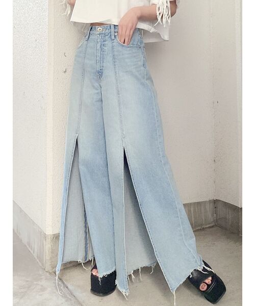 GYDA（ジェイダ）の「フロントスリットWIDE BUGGYデニムパンツ（デニムパンツ・レディース・ブルー/ライトブルー・MEDIUM/SMALL）」の7枚目の写真