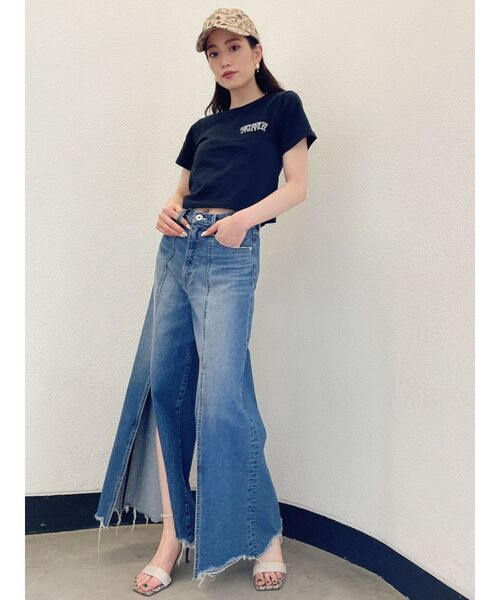 GYDA（ジェイダ）の「フロントスリットWIDE BUGGYデニムパンツ（デニムパンツ・レディース・ブルー/ライトブルー・MEDIUM/SMALL）」の14枚目の写真