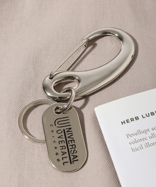 UNIVERSAL OVERALL（ユニバーサルオーバーオール）の「UNIVERSAL OVERALL　カラビナキーホルダー（キーホルダー・メンズ・オレンジ系その他/ブラック/ゴールド系その他/ゴールド/オレンジ/シルバー系その他/ブラック系その他/シルバー/シルバー系その他2/シルバー系その他3/シルバー系/シルバー系1・FREE）」の7枚目の写真