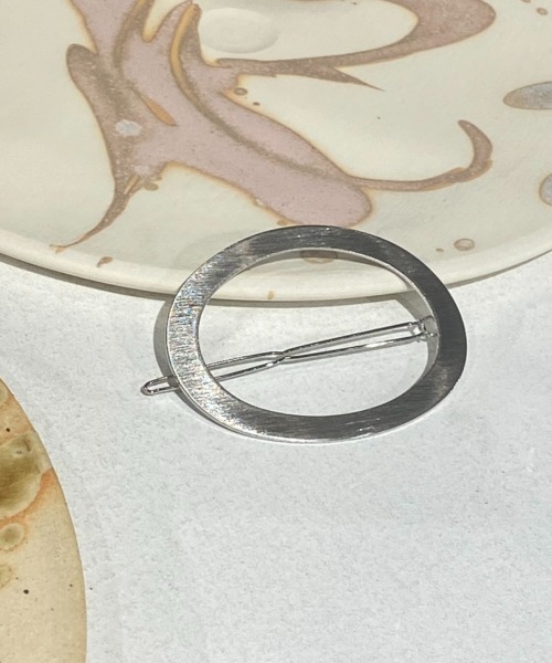 Aunt Marie's（アントマリーズ）の「Over Circle Valletta　/ オーバーサークルバレッタ（バレッタ/ヘアクリップ・レディース・シルバー/ゴールド・FREE）」の4枚目の写真