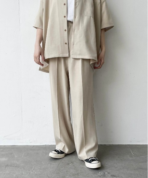 flaner（フラネ）の「ドライタッチストレートパンツ【ユニセックス対応/セットアップ対応】（その他パンツ・レディース・ベージュ/カーキ/ナチュラル・SMALL/MEDIUM/LARGE/X-LARGE）」の8枚目の写真