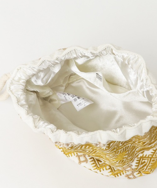 URBAN RESEARCH DOORS（アーバンリサーチドアーズ）の「エンブロイダリー巾着（ショルダーバッグ・レディース・ブルー/マスタード・ONE）」の6枚目の写真