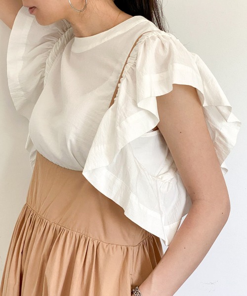 ottilie(オティーリエ)の「ボリュームフリルスリーブブラウス(シャツ/ブラウス・レディース・オフホワイト/ブラック/ベージュ・FREE)」の8枚目の写真