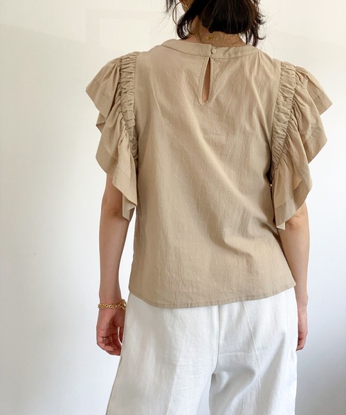 ottilie(オティーリエ)の「ボリュームフリルスリーブブラウス(シャツ/ブラウス・レディース・オフホワイト/ブラック/ベージュ・FREE)」の18枚目の写真