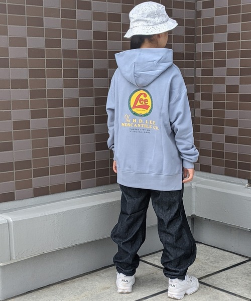 Lee（リー）の「Lee/リー キッズ　ヴィンテージロゴ入りパーカー（パーカー・キッズ・ホワイト/ブルー/ベージュ/ブラック・130/140/150）」の4枚目の写真