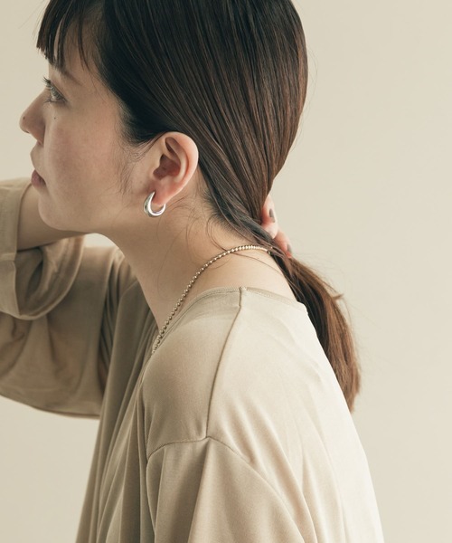 SMELLY（スメリー）の「プックリドロップイヤリング（イヤリング・レディース・シルバー/ゴールド・-）」の6枚目の写真