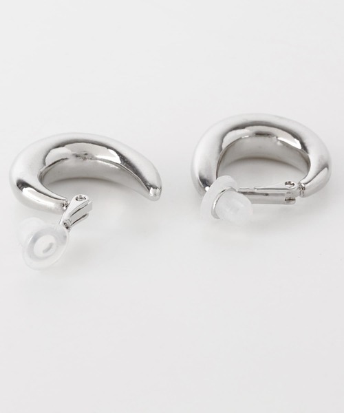 SMELLY（スメリー）の「プックリドロップイヤリング（イヤリング・レディース・シルバー/ゴールド・-）」の7枚目の写真