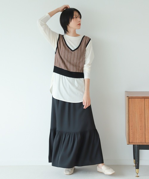 LAKOLE（ラコレ）の「ジャカードティアードスカート / 216474（スカート・レディース・ブラック/ブラウン/グリーン・SMALL/MEDIUM）」の4枚目の写真