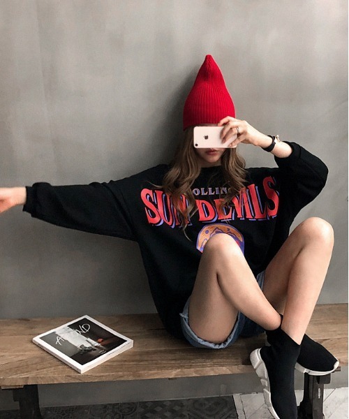 NANING9（ナンニング）の「NANING9 DEVILSトレーナー（スウェット・レディース・ブラック/ブルー・FREE）」の14枚目の写真