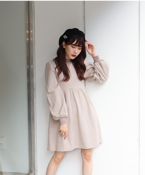 MIIA(ミーア)の「千鳥柄ミニワンピース(ワンピース・レディース・ブラック/ブラック系その他/ベージュ系その他・FREE)」の11枚目の写真