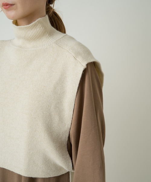 Kastane（カスタネ）の「ハイネックニットベスト（ベスト・レディース・アイボリー/ブラック・FREE）」の17枚目の写真