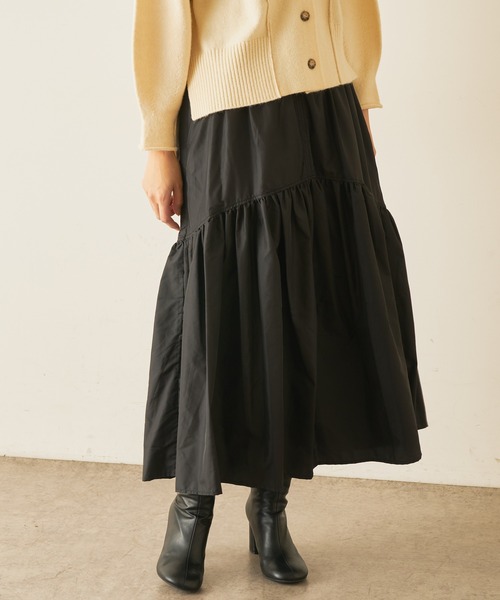 Lui's(ルイス)の「シャンブレータフタギャザーロングスカート(スカート・レディース・ブラック/パープル/グリーン・FREE)」の2枚目の写真
