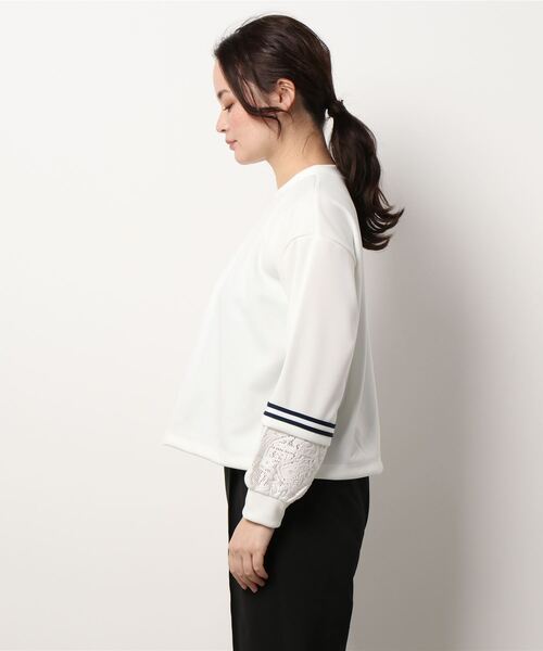BE NEAT（ビーニート）の「袖口レース切替ラインテープ付きプルオーバー（Tシャツ/カットソー・レディース・ホワイト/ブラック・M）」の6枚目の写真