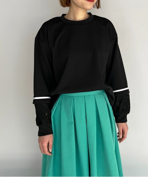 BE NEAT（ビーニート）の「袖口レース切替ラインテープ付きプルオーバー（Tシャツ/カットソー・レディース・ホワイト/ブラック・M）」の3枚目の写真