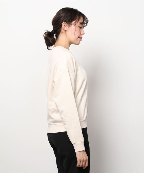 Reebok(リーボック)の「クラシックス ナチュラル ダイ スモール ロゴ スウェットシャツ / Classics Natural Dye Small Logo Sweatshirt(スウェット・レディース・ライトグレー/オフホワイト/グリーン系その他/ブルー・SMALL/MEDIUM/LARGE/X-LARGE/XX-LARGE/X-SMALL)」の19枚目の写真