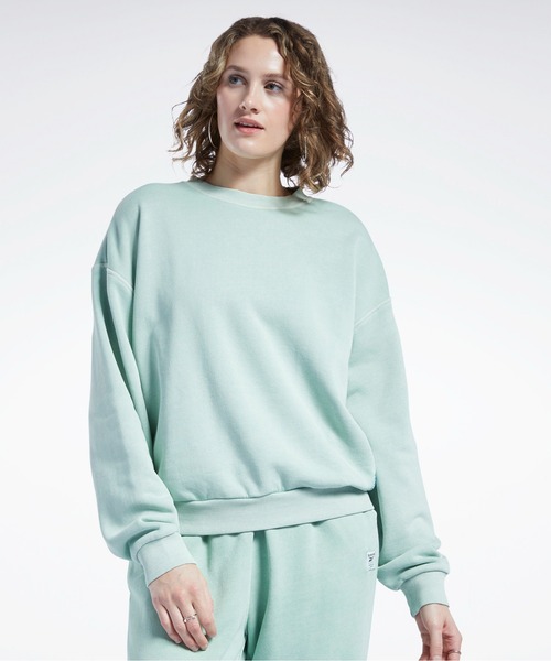 Reebok(リーボック)の「クラシックス ナチュラル ダイ スモール ロゴ スウェットシャツ / Classics Natural Dye Small Logo Sweatshirt(スウェット・レディース・ライトグレー/オフホワイト/グリーン系その他/ブルー・SMALL/MEDIUM/LARGE/X-LARGE/XX-LARGE/X-SMALL)」の1枚目の写真