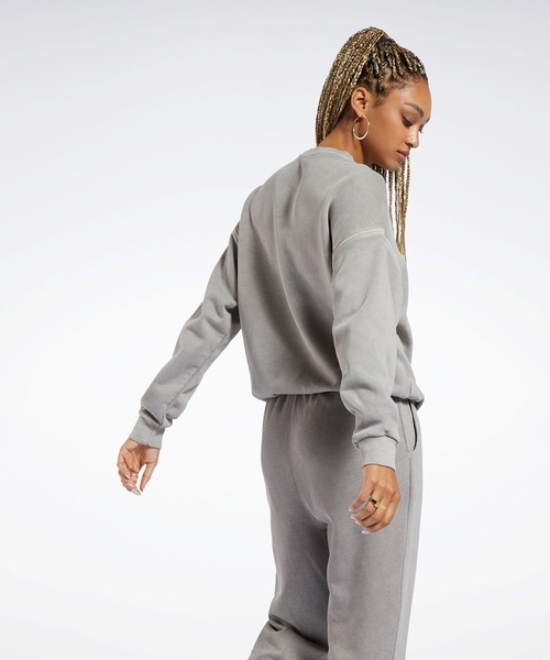 Reebok(リーボック)の「クラシックス ナチュラル ダイ スモール ロゴ スウェットシャツ / Classics Natural Dye Small Logo Sweatshirt(スウェット・レディース・ライトグレー/オフホワイト/グリーン系その他/ブルー・SMALL/MEDIUM/LARGE/X-LARGE/XX-LARGE/X-SMALL)」の11枚目の写真