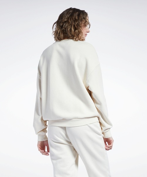 Reebok(リーボック)の「クラシックス ナチュラル ダイ スモール ロゴ スウェットシャツ / Classics Natural Dye Small Logo Sweatshirt(スウェット・レディース・ライトグレー/オフホワイト/グリーン系その他/ブルー・SMALL/MEDIUM/LARGE/X-LARGE/XX-LARGE/X-SMALL)」の16枚目の写真