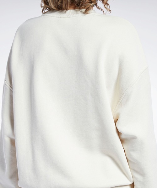 Reebok(リーボック)の「クラシックス ナチュラル ダイ スモール ロゴ スウェットシャツ / Classics Natural Dye Small Logo Sweatshirt(スウェット・レディース・ライトグレー/オフホワイト/グリーン系その他/ブルー・SMALL/MEDIUM/LARGE/X-LARGE/XX-LARGE/X-SMALL)」の6枚目の写真