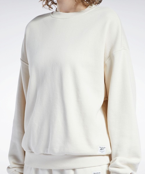 Reebok(リーボック)の「クラシックス ナチュラル ダイ スモール ロゴ スウェットシャツ / Classics Natural Dye Small Logo Sweatshirt(スウェット・レディース・ライトグレー/オフホワイト/グリーン系その他/ブルー・SMALL/MEDIUM/LARGE/X-LARGE/XX-LARGE/X-SMALL)」の8枚目の写真