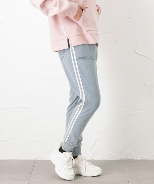 NAVY(ネイビー)の「インディゴジョガーパンツ(その他パンツ・レディース・ブラック/サックスブルー/ネイビー・M/L)」の14枚目の写真