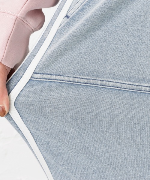 NAVY(ネイビー)の「インディゴジョガーパンツ(その他パンツ・レディース・ブラック/サックスブルー/ネイビー・M/L)」の9枚目の写真