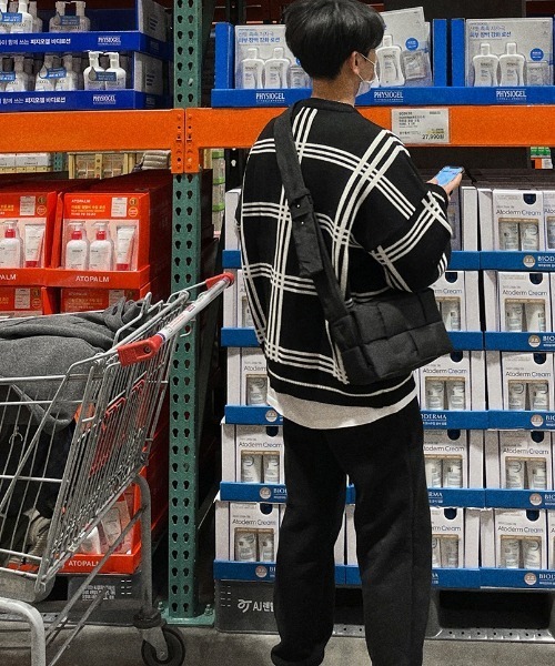 ASCLO（エジュクロ）の「ASCLO Roxy And Botte Cross Bag（ショルダーバッグ・メンズ・ブラック/グリーン・FREE）」の5枚目の写真