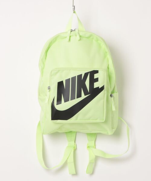 NIKE(ナイキ)の「《NIKEアパレル》YA クラシック バックパック(バックパック/リュック・キッズ・ブラック×ホワイト/グリーン系その他/ピンク/グリーン系その他2/パープル系その他/ライム・フリー)」の2枚目の写真