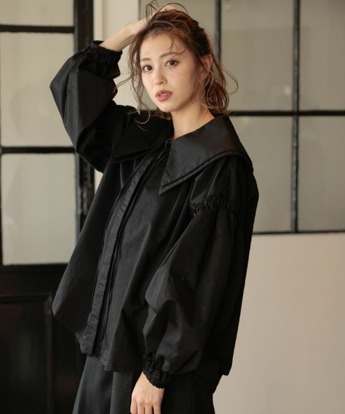 DONOBAN（ドノバン）の「ダブルビッグカラーブラウス（Tシャツ/カットソー・レディース・ブラック/ベージュ/ブルー系その他・FREE）」の2枚目の写真
