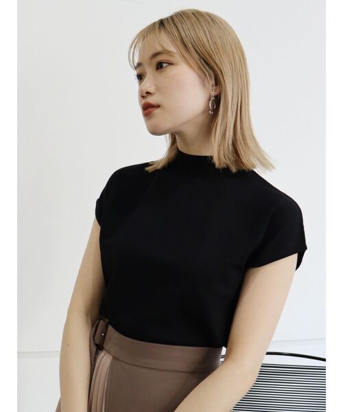 MURUA（ムルーア）の「フレンチスリーブスタンドネックニット（ニット/セーター・レディース・ホワイト/ブラック/イエロー/モカ・FREE）」の13枚目の写真