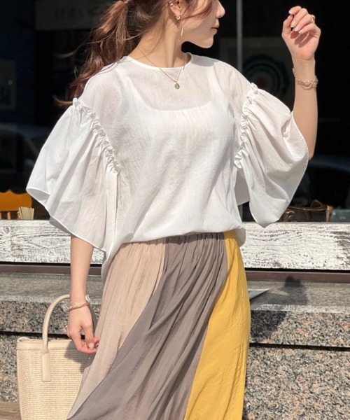 Chez toi(シェトワ)の「TCボイルフリルスリーブブラウス(シャツ/ブラウス・レディース・オフホワイト/ブラック/オレンジ・FREE)」の1枚目の写真