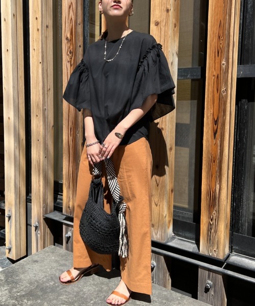 Chez toi(シェトワ)の「TCボイルフリルスリーブブラウス(シャツ/ブラウス・レディース・オフホワイト/ブラック/オレンジ・FREE)」の11枚目の写真